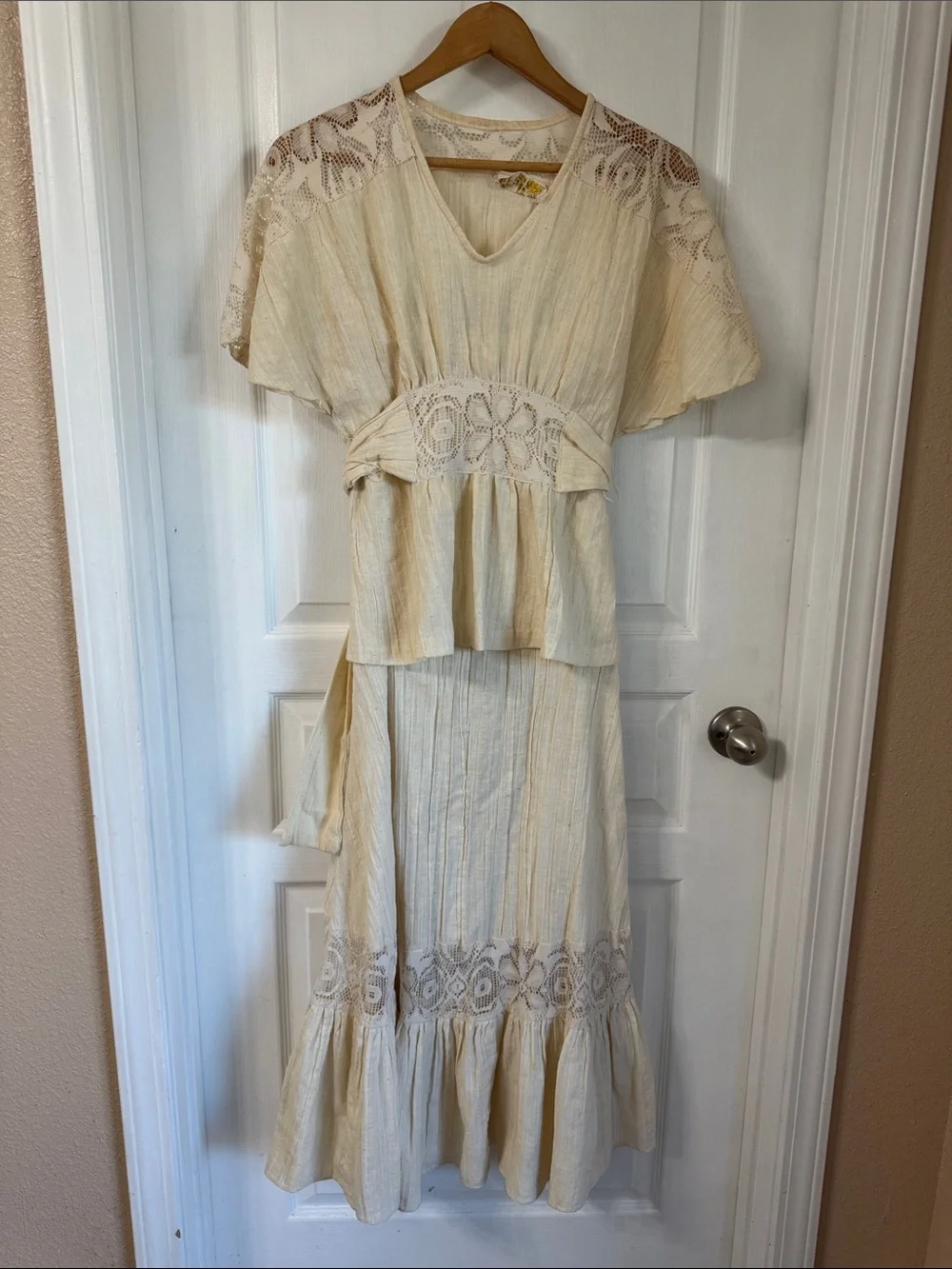 *RARE* RAE Dolls San Francisco Ivory Lace-Trimmed Two-Piece Maxi Dress - Picture 4 of 10
